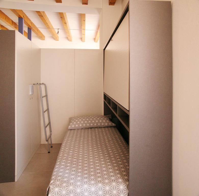 Ostello Locanda Degli Acrobati Брешия Номер фото